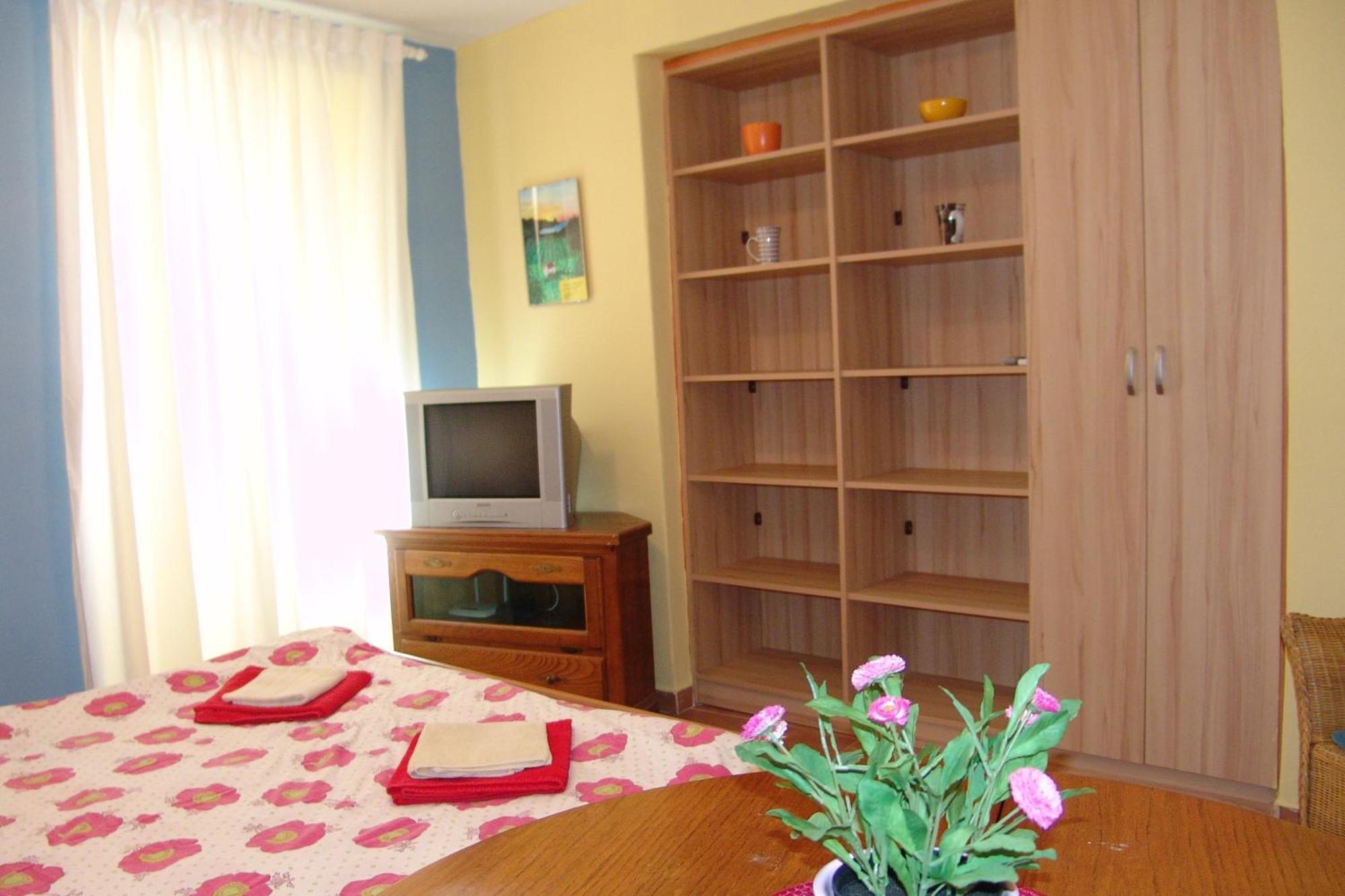 Apartments ไพราน ห้อง รูปภาพ